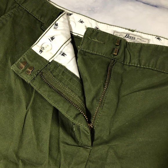 G.H. Bass & Co Olive Green 5" Shorts - Picture 2 of 8
